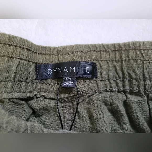 Dynamite Shorts Large - Picture 2 of 3